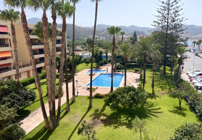 Appartement à La Herradura - 2 bed ap. next to beach with communal pool and lovely views