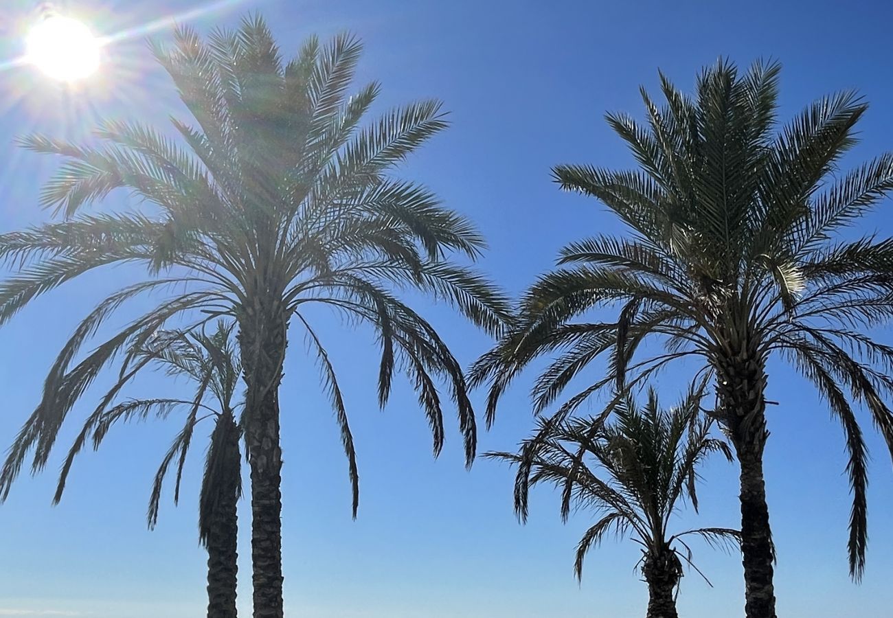 Villa à La Herradura - Belle maison espagnole traditionnelle de 6 chambres avec une vue imprenable et une piscine privée chauffée