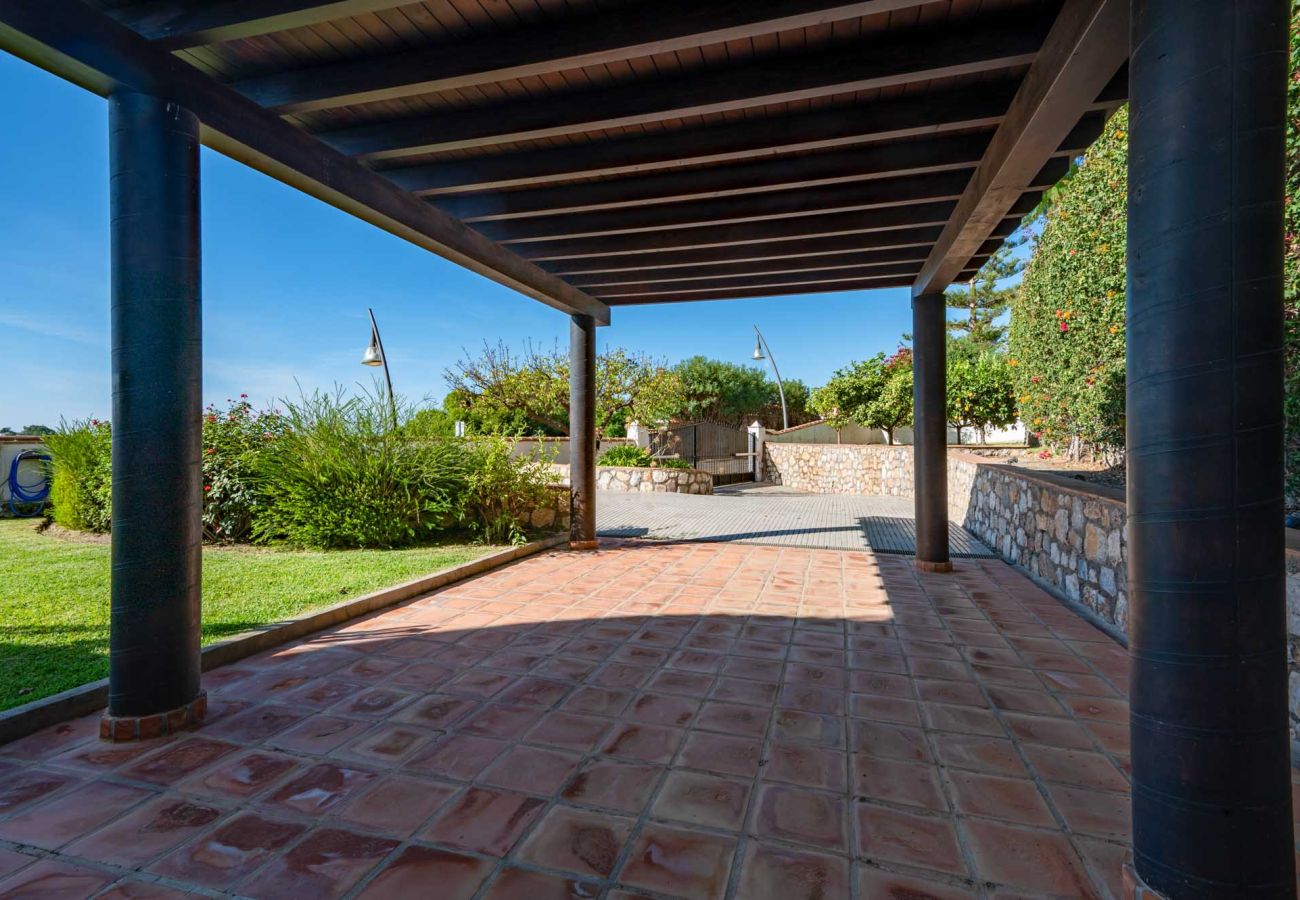 Villa à Almuñecar - Villa de luxe de 8 chambres, 5 salles de bains avec vue imprenable et piscine privée et jardins