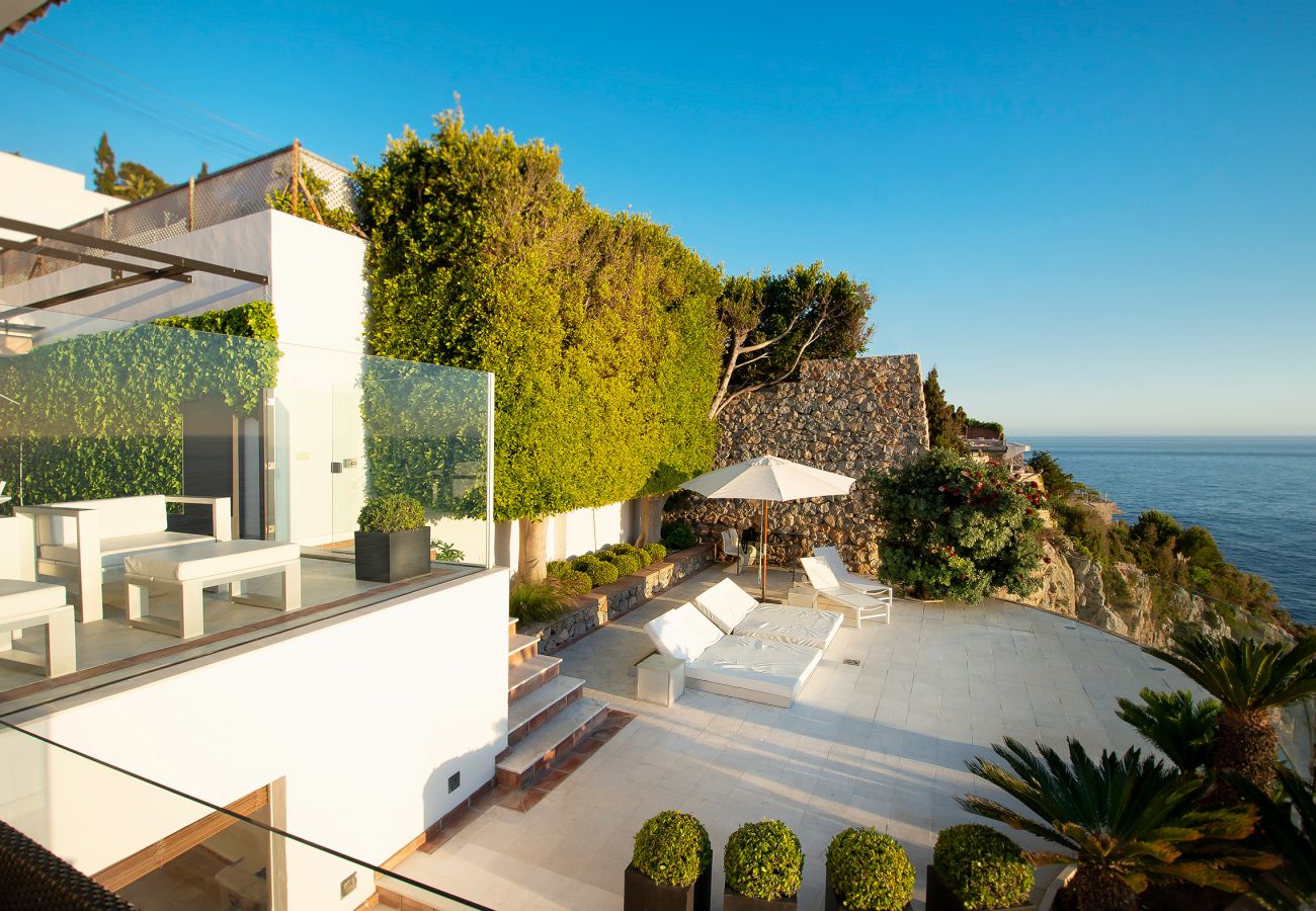 Villa à La Herradura - Incroyable villa de luxe de 7 chambres sur la falaise sur la mer avec piscine privée, sauna et jacuzzi