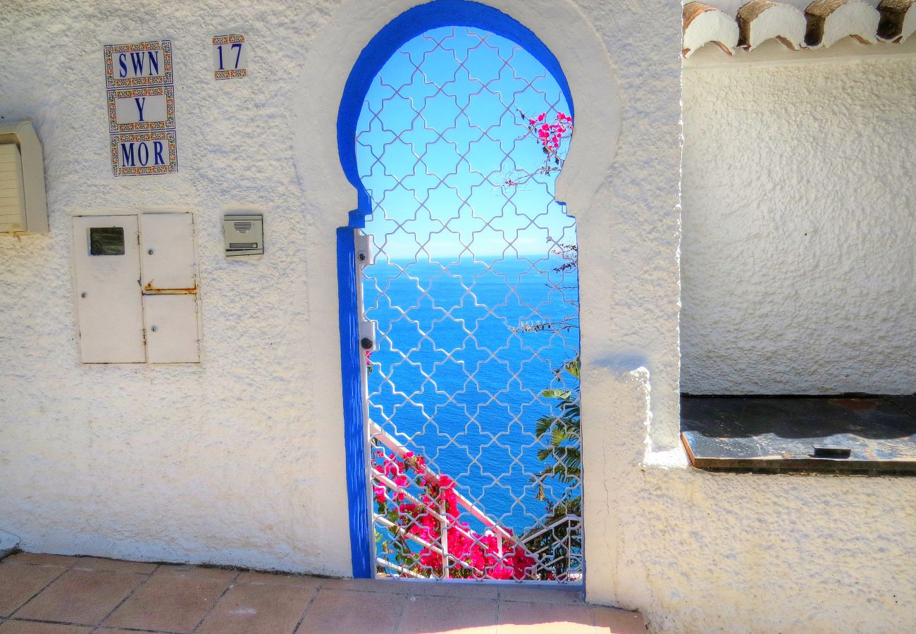 Villa à La Herradura - Incroyable villa de luxe de 7 chambres sur la falaise sur la mer avec piscine privée, sauna et jacuzzi