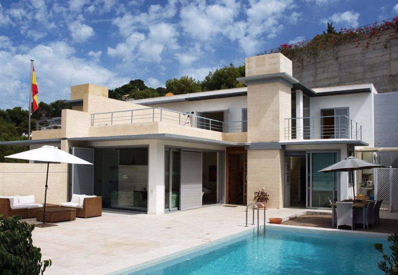 Villa à La Herradura - Belle villa de 3 chambres avec vue et piscine chauffée