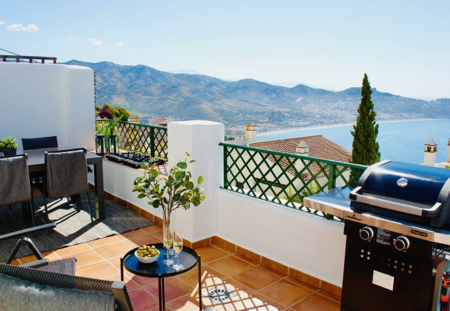  à La Herradura - Belle maison de ville de 4 chambres avec piscine commune et vue