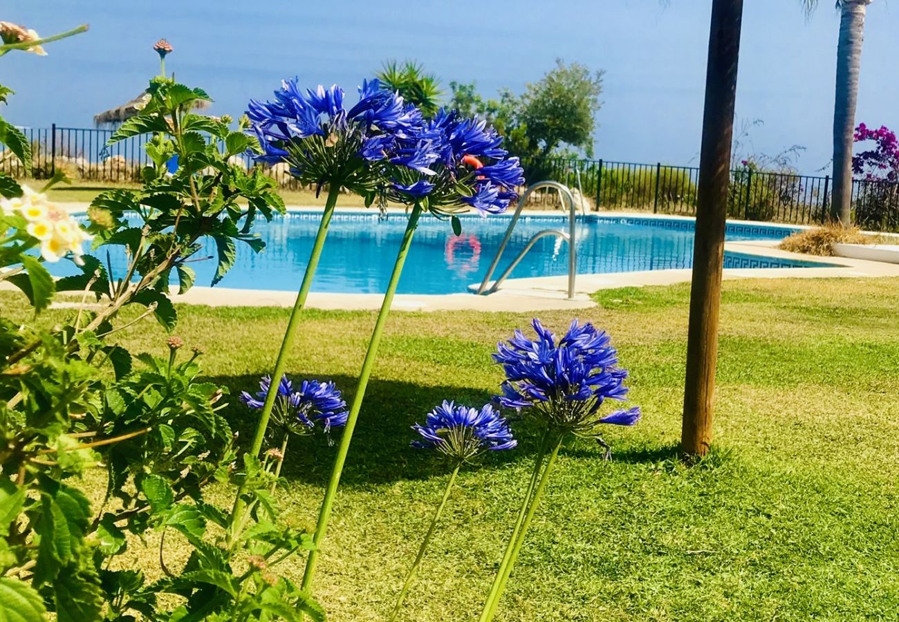 Maison à La Herradura - Belle maison de ville de 4 chambres avec piscine commune et vue