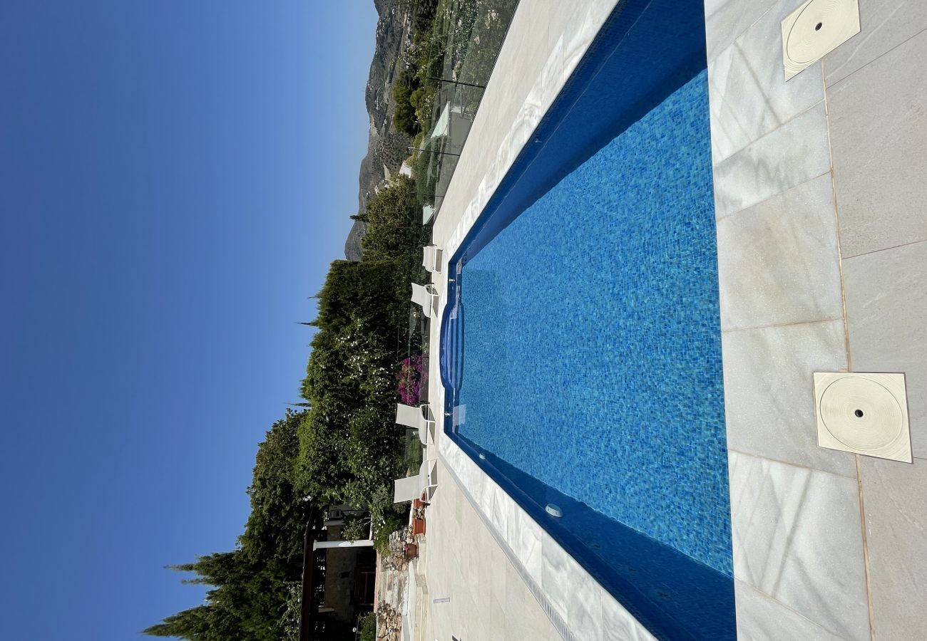 Villa à La Herradura - Villa Kalaiza