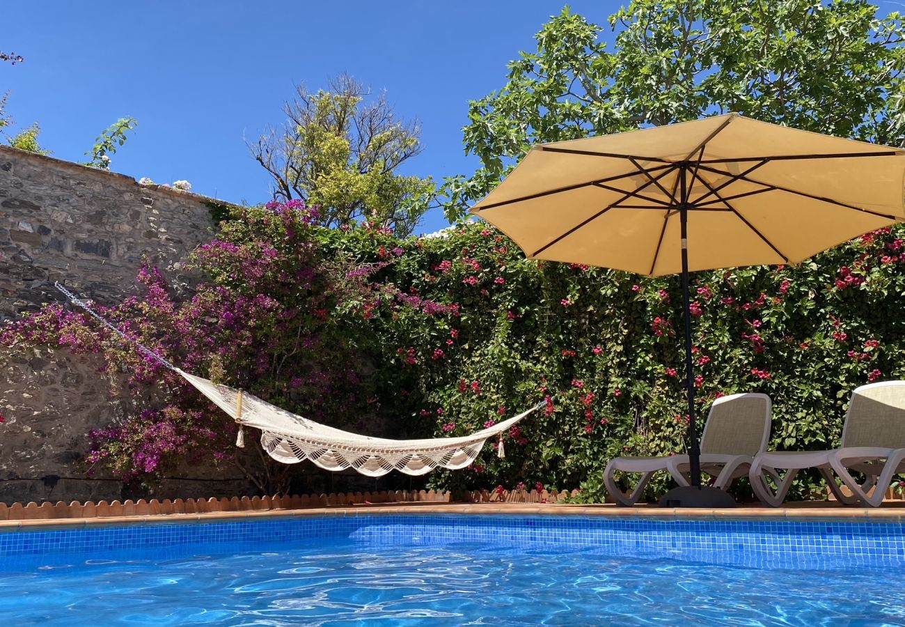 Villa à Almuñecar - Superbe villa de 6 lits avec piscine privée et vue sur la mer.