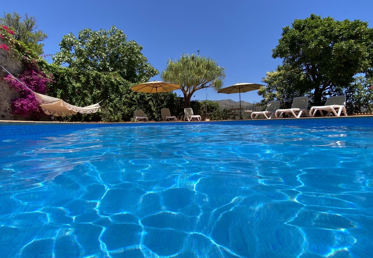 Villa à Almuñecar - Superbe villa de 6 lits avec piscine privée et vue sur la mer.