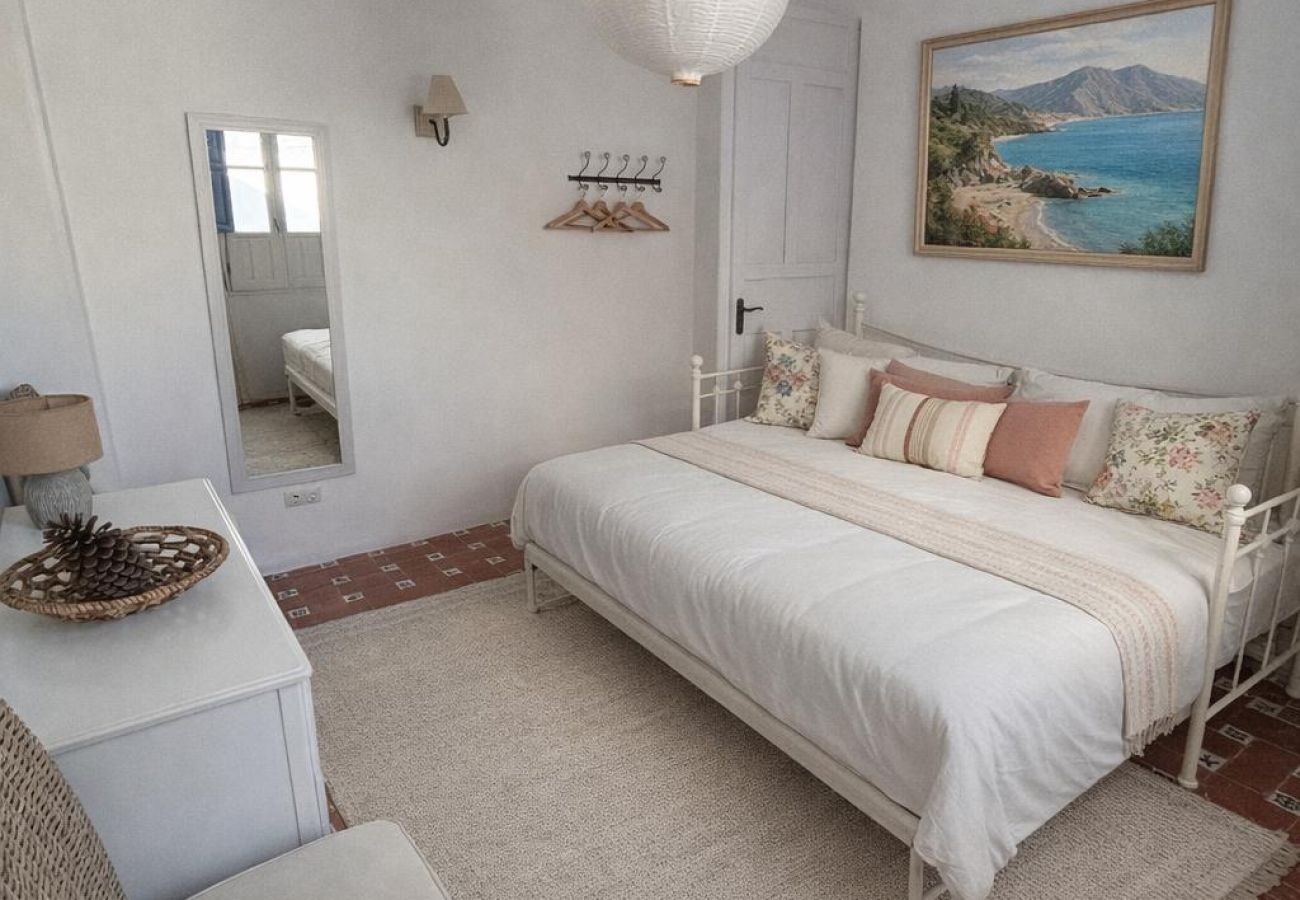 Villa à Almuñecar - Superbe villa de 6 lits avec piscine privée et vue sur la mer.