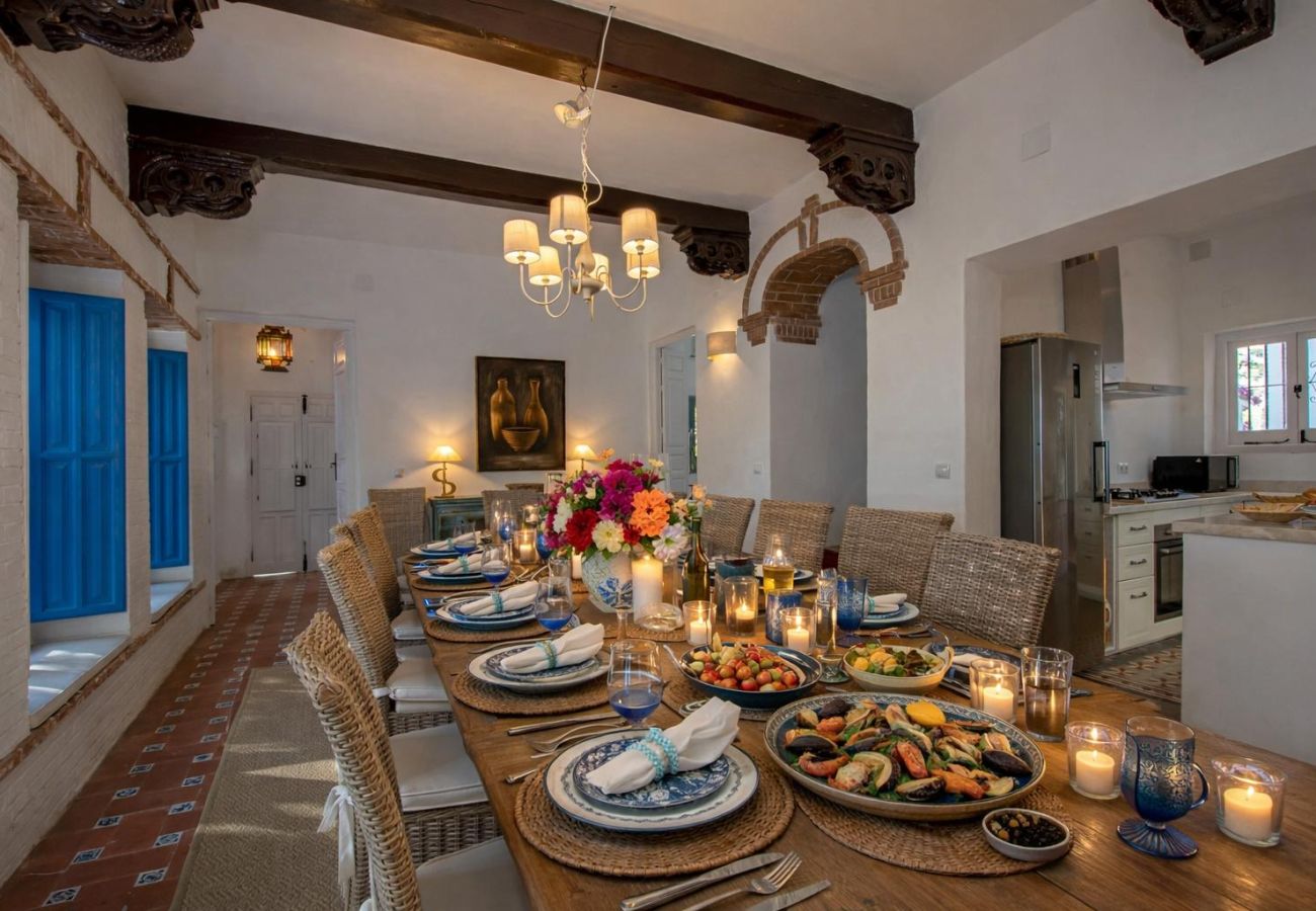 Villa à Almuñecar - Superbe villa de 6 lits avec piscine privée et vue sur la mer.