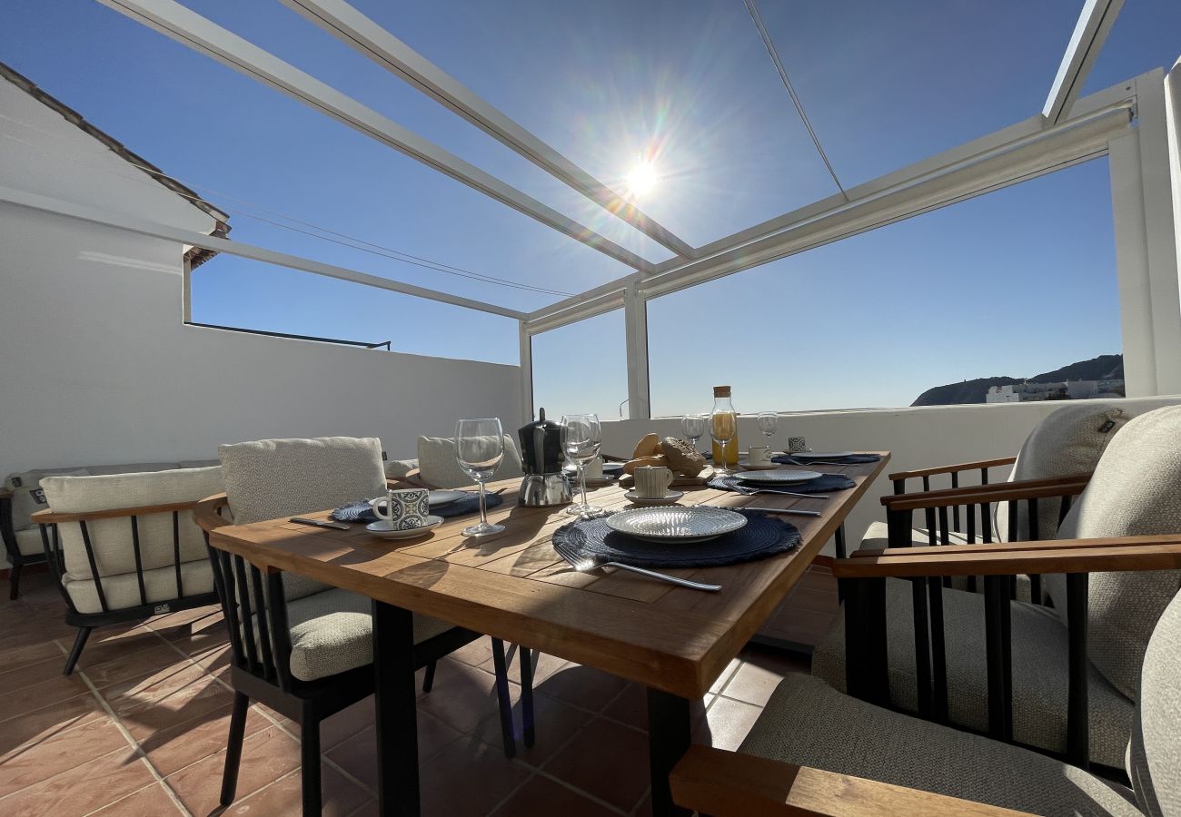 Maison à La Herradura - Stunning 3 bedroom house with communal pool and views