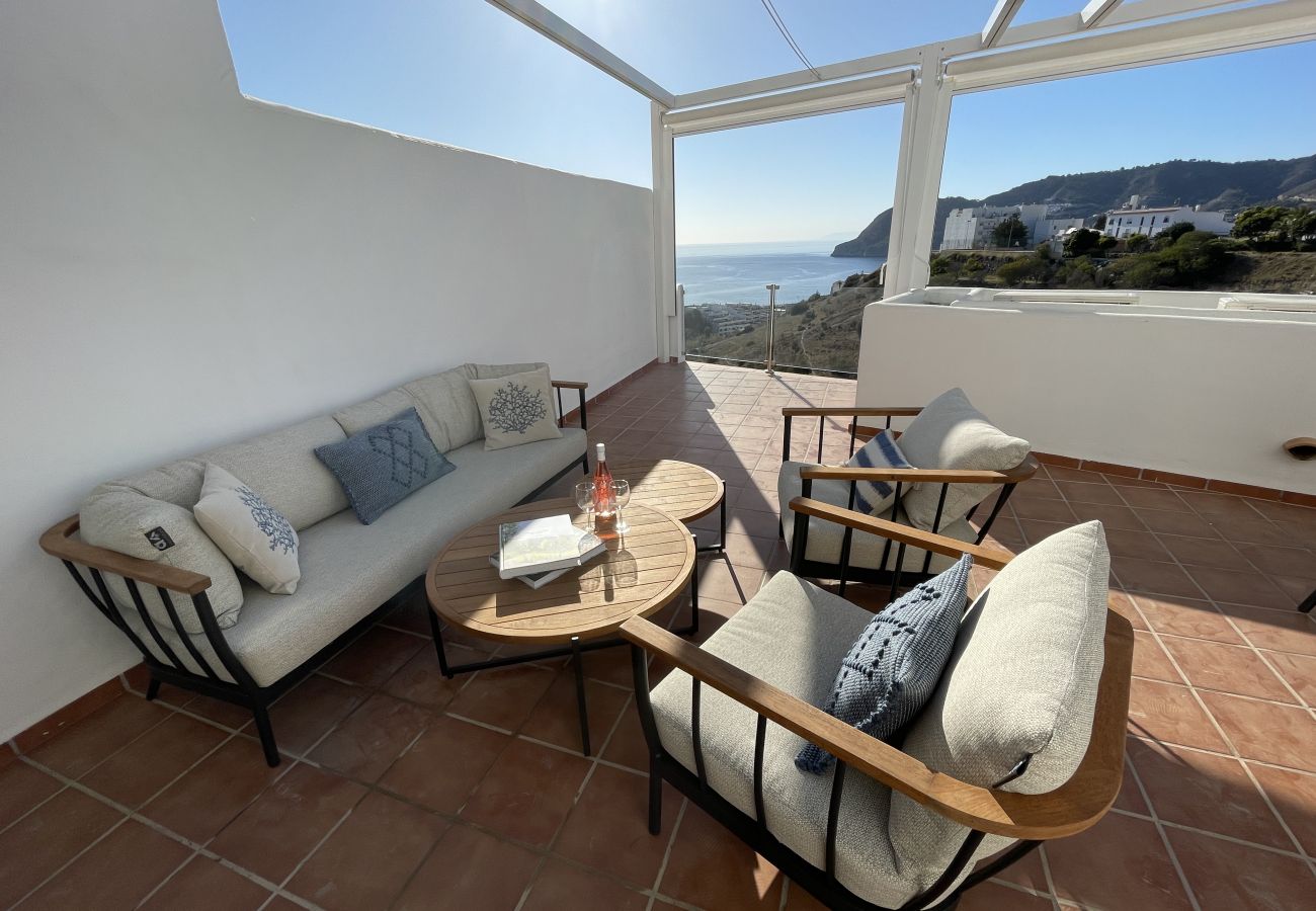 Maison à La Herradura - Stunning 3 bedroom house with communal pool and views