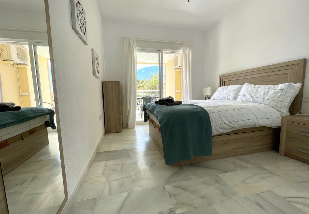 Appartement à La Herradura - South facing apartment, 7 mins walk from beach