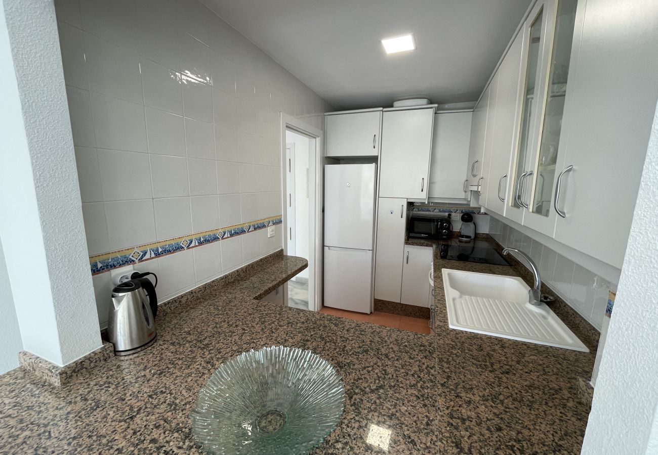 Appartement à La Herradura - South facing apartment, 7 mins walk from beach