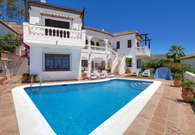 Villa à La Herradura - Beautiful 3 bedroom villa