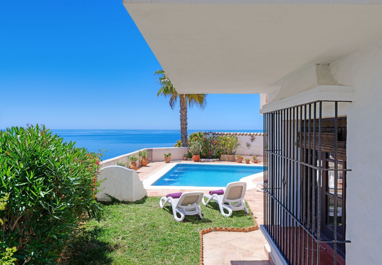 Villa à La Herradura - Beautiful 3 bedroom villa