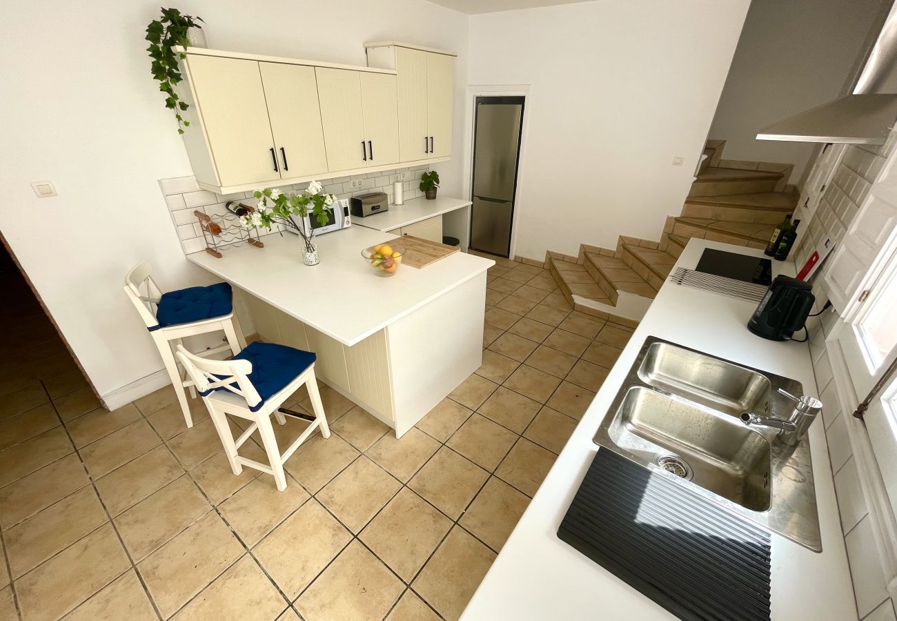 Villa à La Herradura - Fab 4 bed villa in the heart of the village
