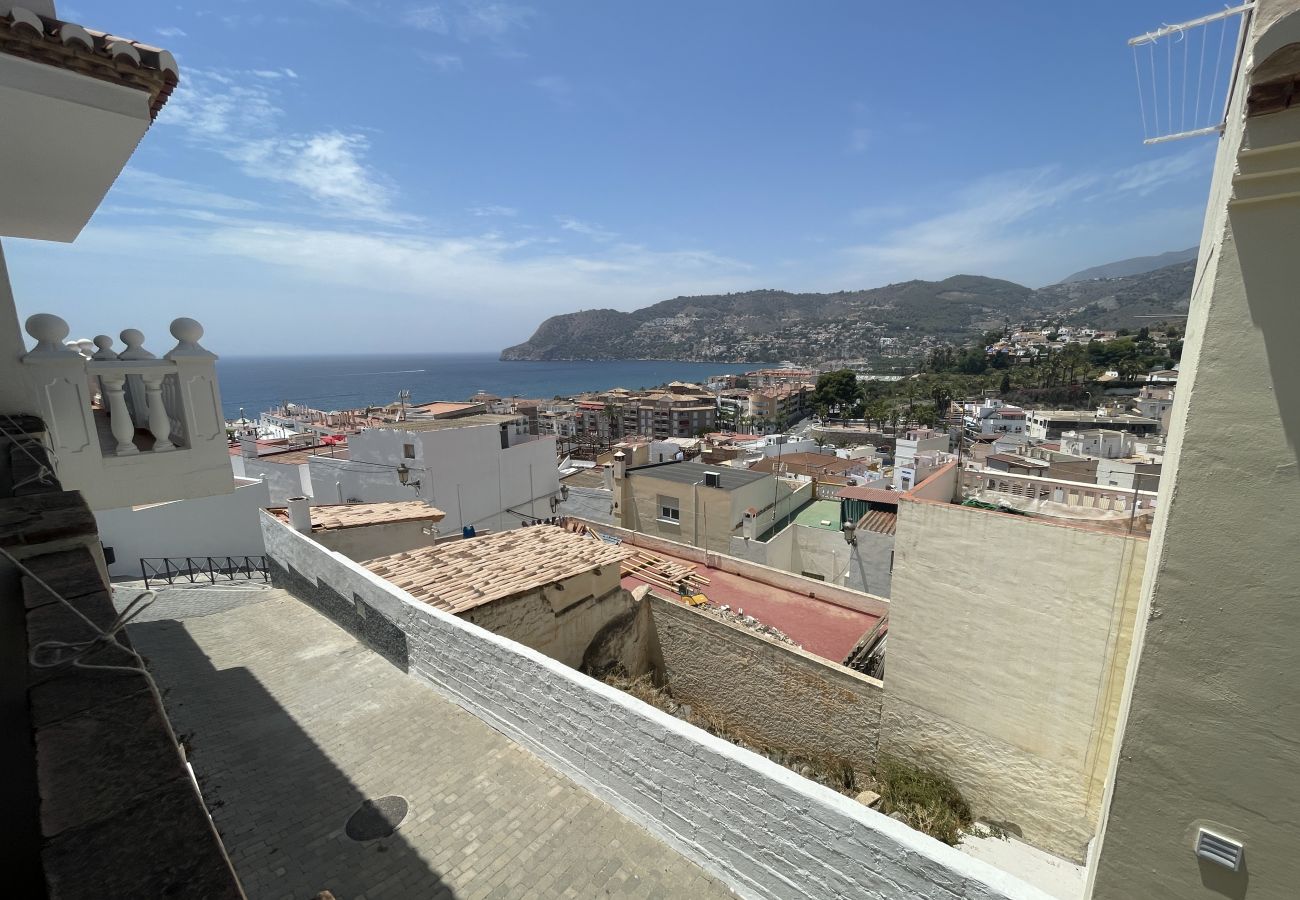 Villa à La Herradura - Fab 4 bed villa in the heart of the village