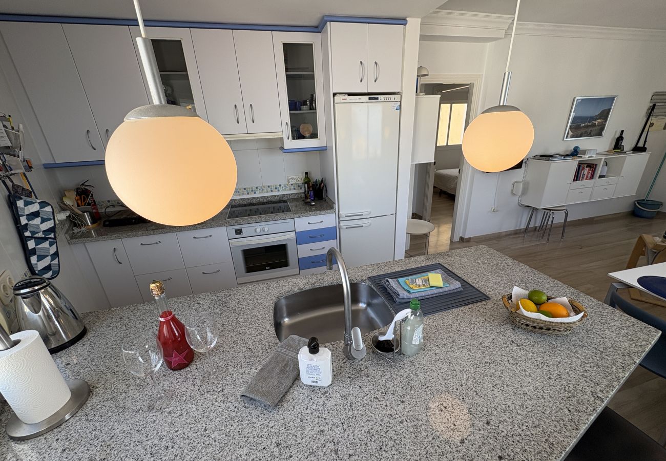 Appartement à La Herradura - Lovely 2 bed apartment within walking distance to the beach and town