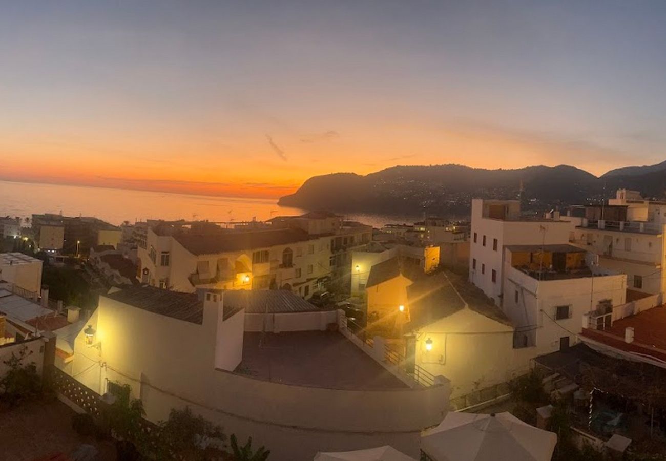 Appartement à La Herradura - Lovely 2 bed apartment within walking distance to the beach and town